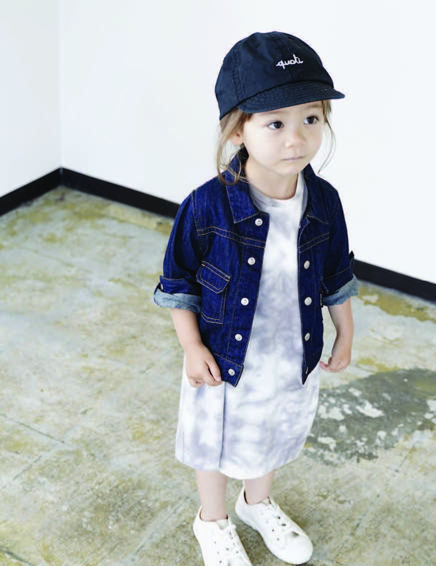 女童白色棉连衣裙