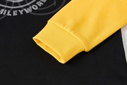 女童黑色圆领卫衣