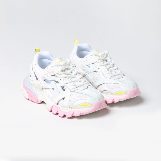 儿童白色运动鞋