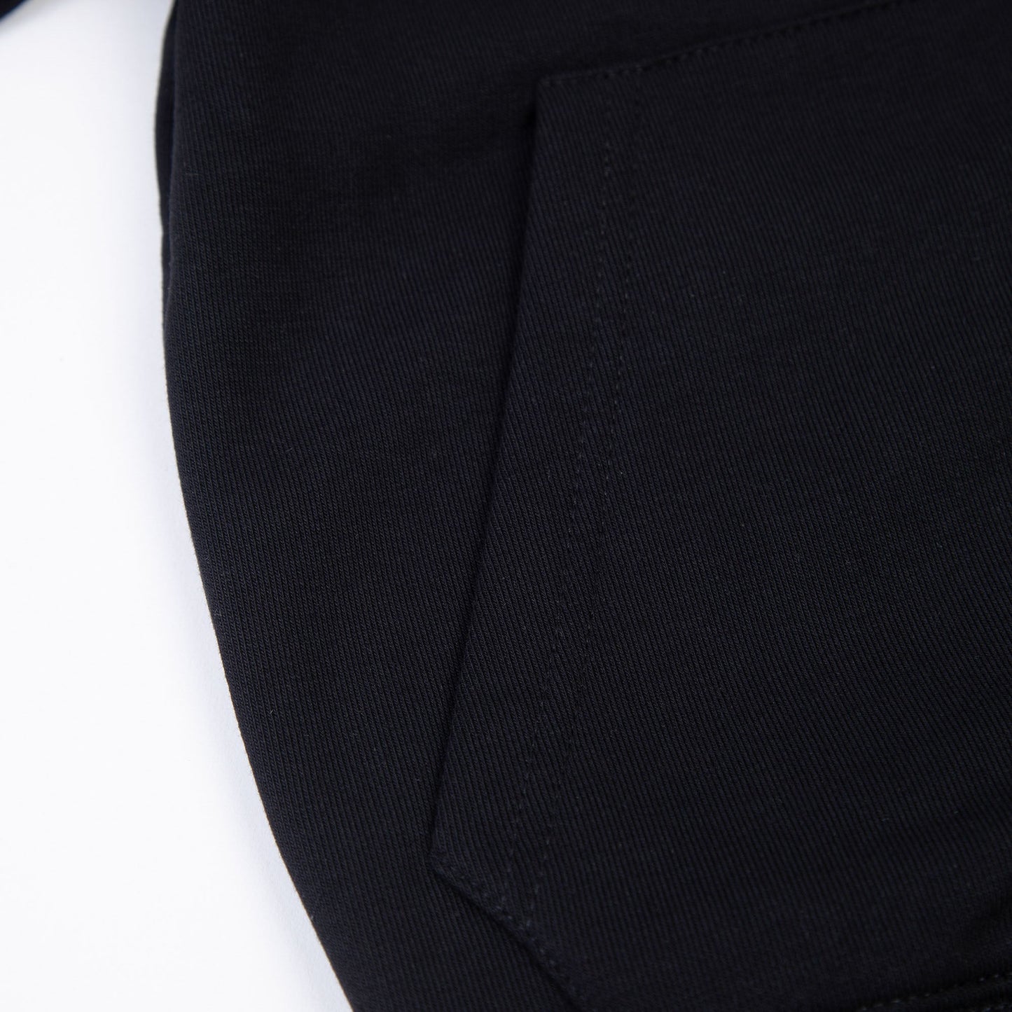 儿童黑色拉链上衣