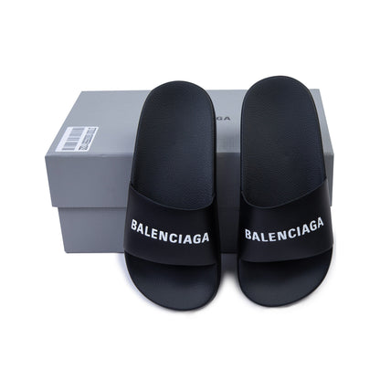 儿童黑色Logo凉鞋