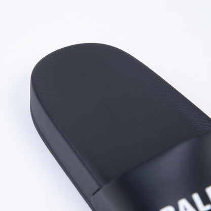 儿童黑色Logo凉鞋