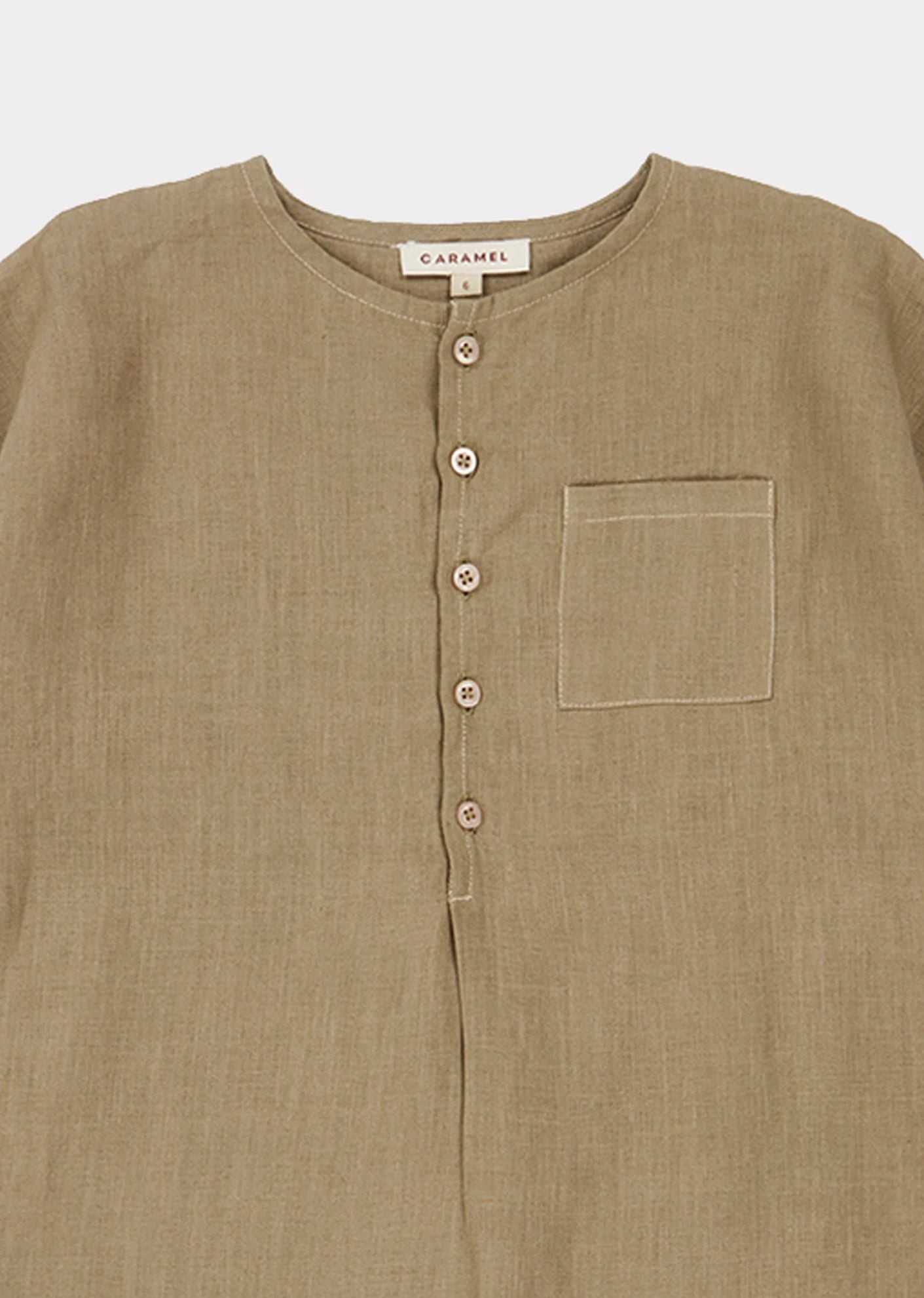 儿童深灰色衬衫