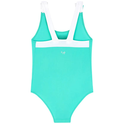 女童翠绿色泳装