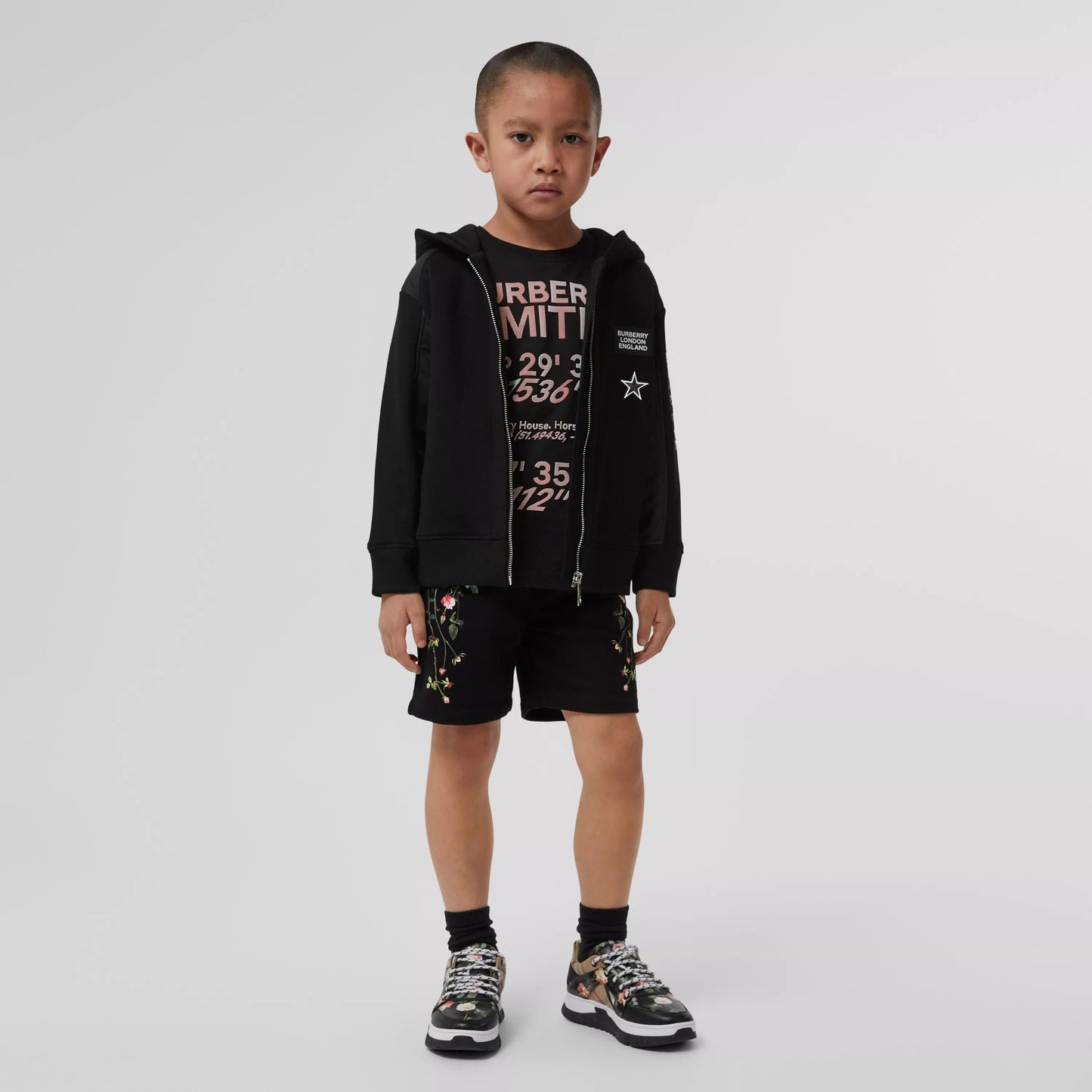 男童黑色印花棉短裤