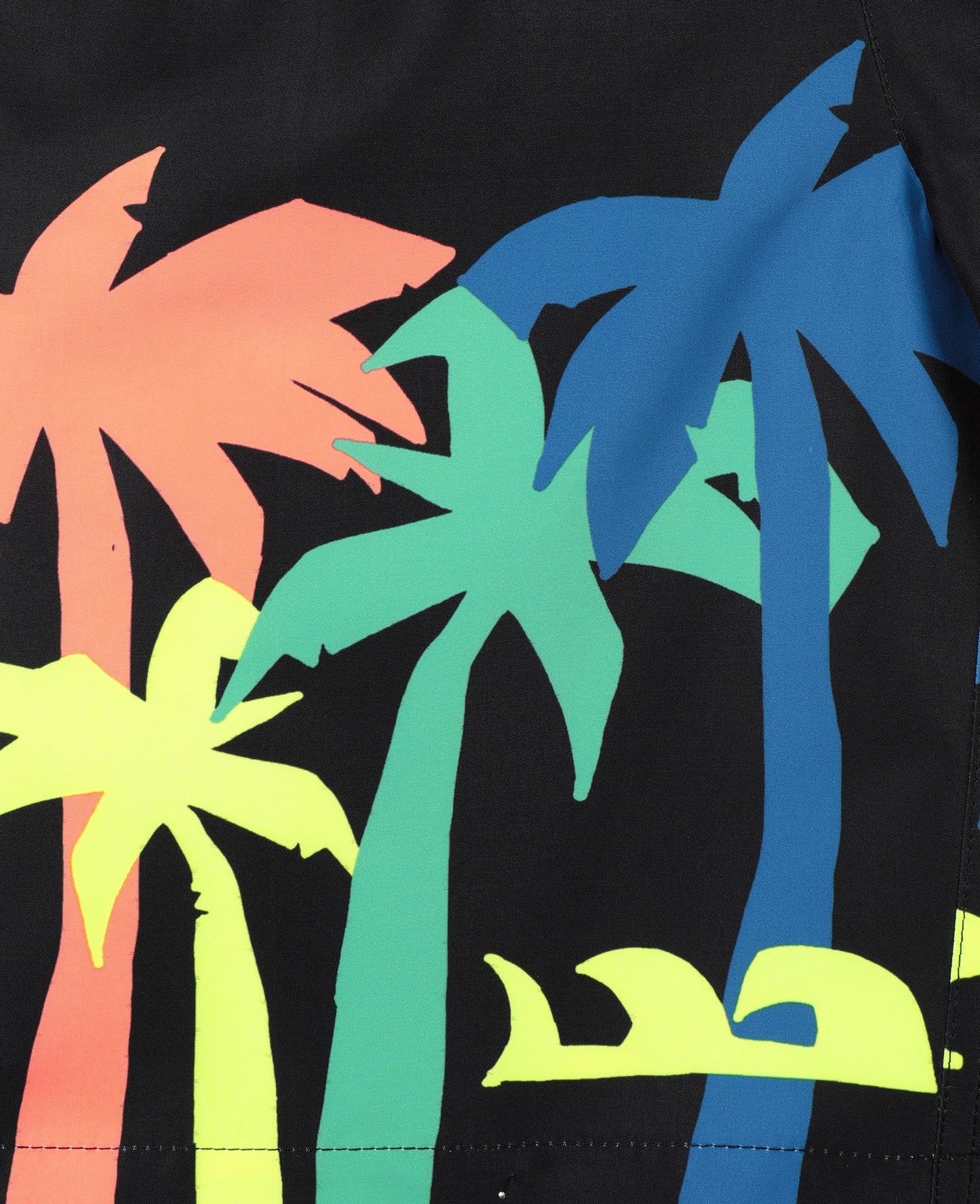 男童黑色游泳短裤