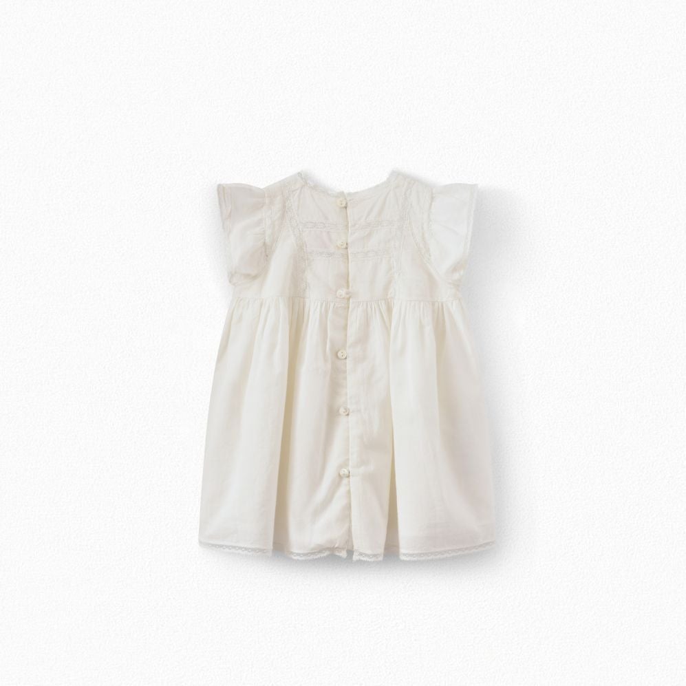 女婴白色棉连衣裙