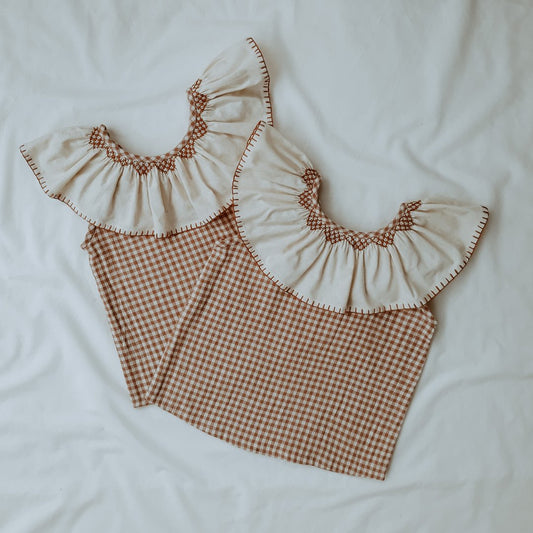 女童棕色格子荷叶边棉衬衫