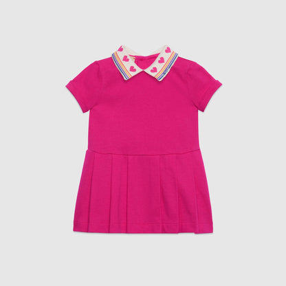 女婴亮粉色棉连衣裙