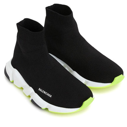 儿童黑色运动鞋