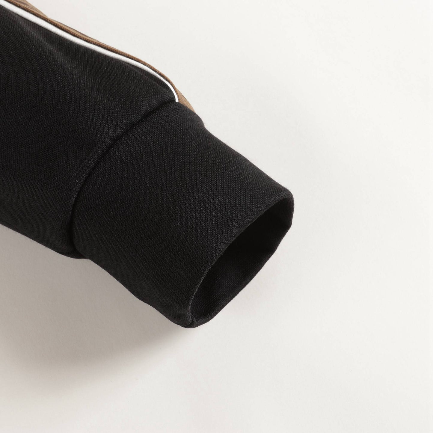 儿童黑色Logo拉链上衣