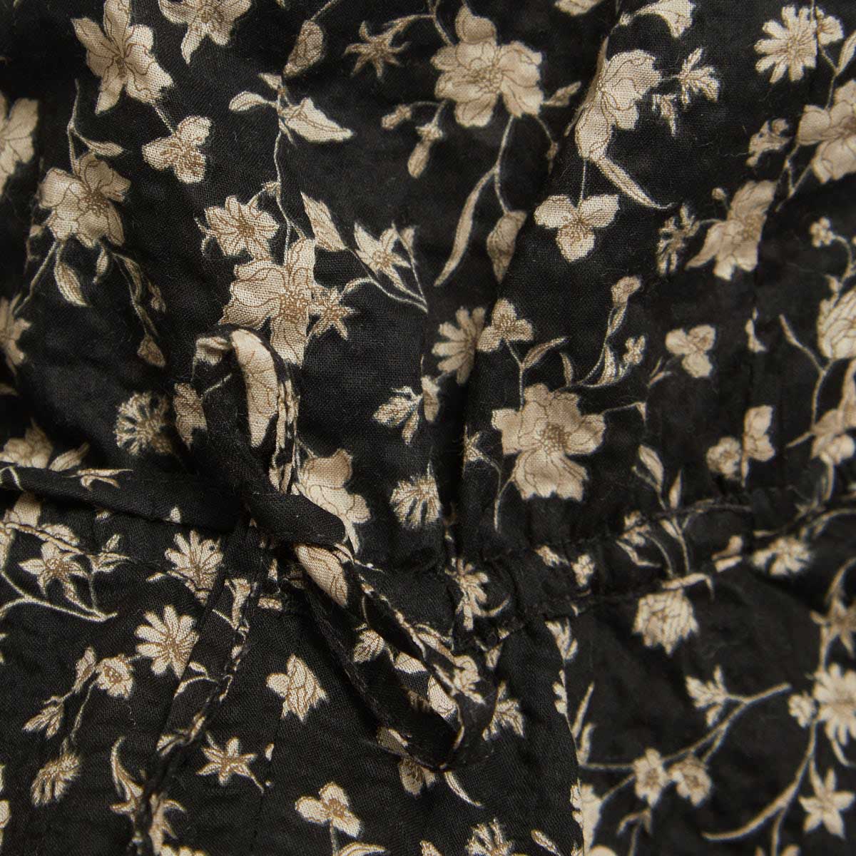 女童黑色碎花棉帽子