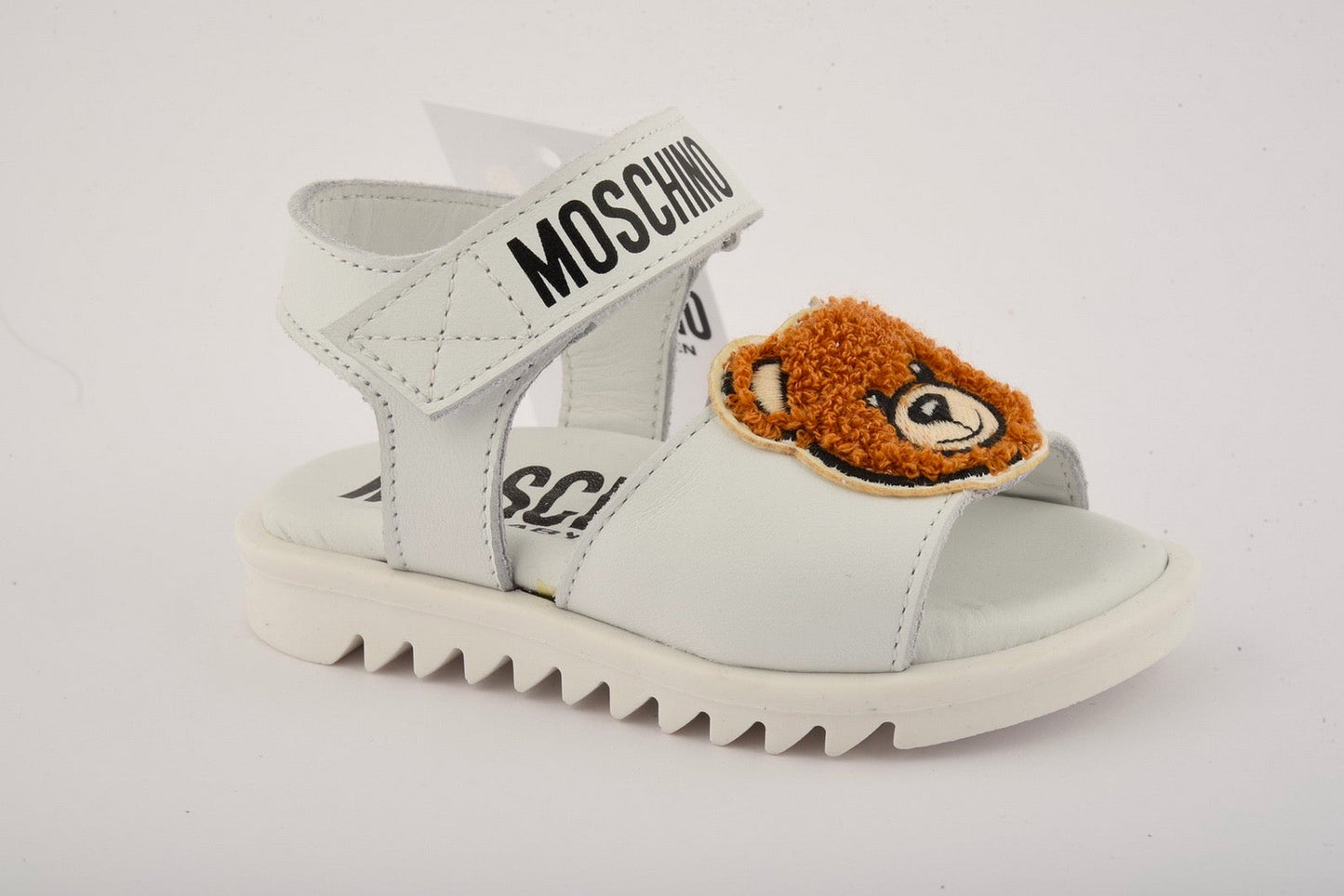 儿童白色泰迪熊凉鞋