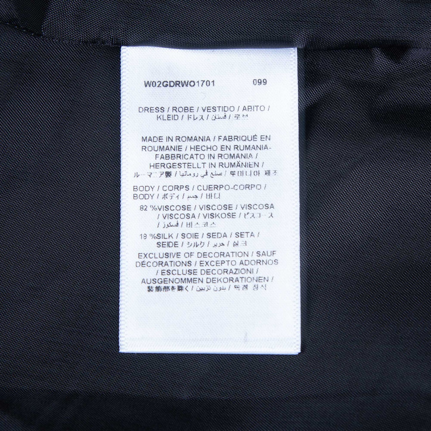 女童黑色丝绒连衣裙