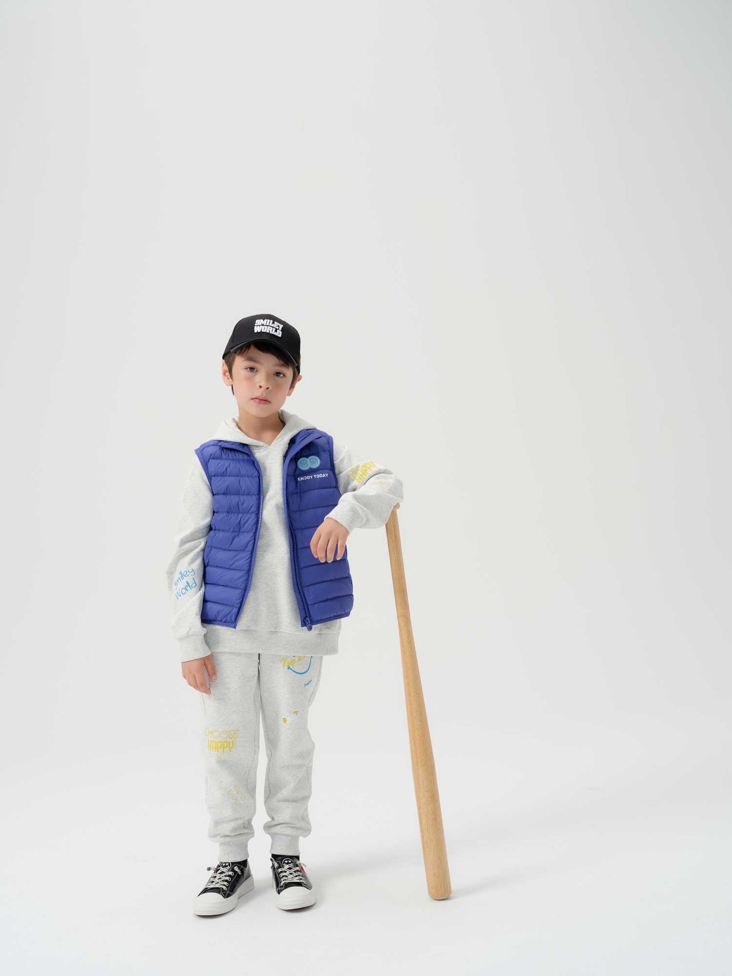 儿童蓝色羽绒马甲