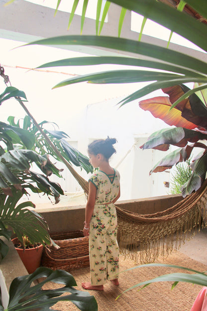 女童白色碎花套装