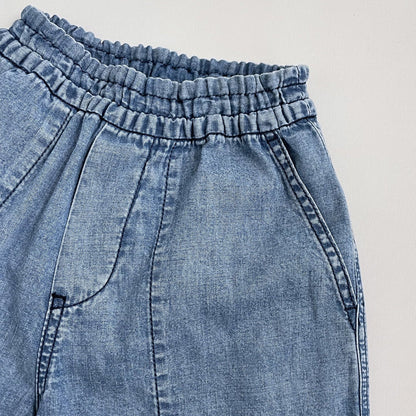 儿童蓝色牛仔短裤