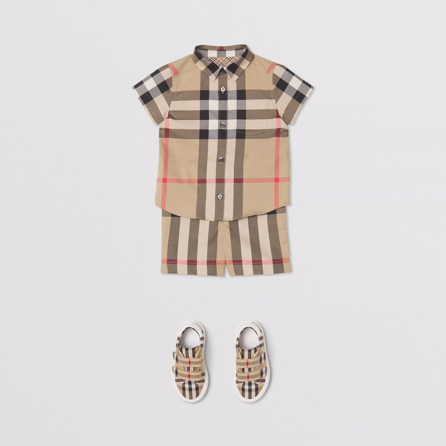 男婴米色格子短裤