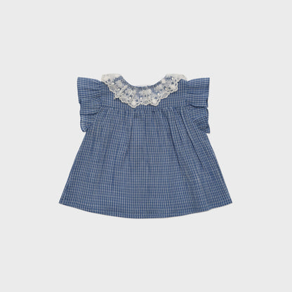 女婴蓝色格子棉上衣
