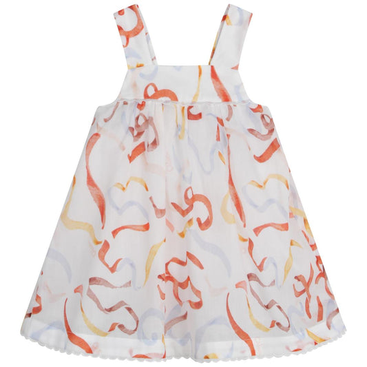 女婴白色连衣裙