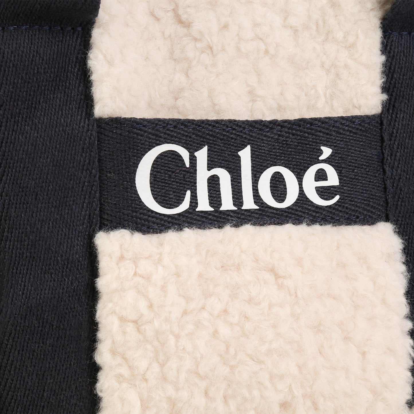 女童白色Logo羊羔绒手提包(29cm)