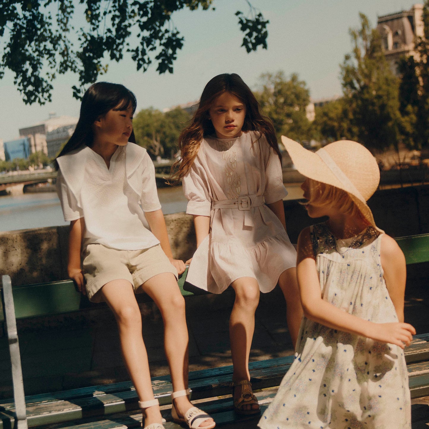 女童白色棉衬衫