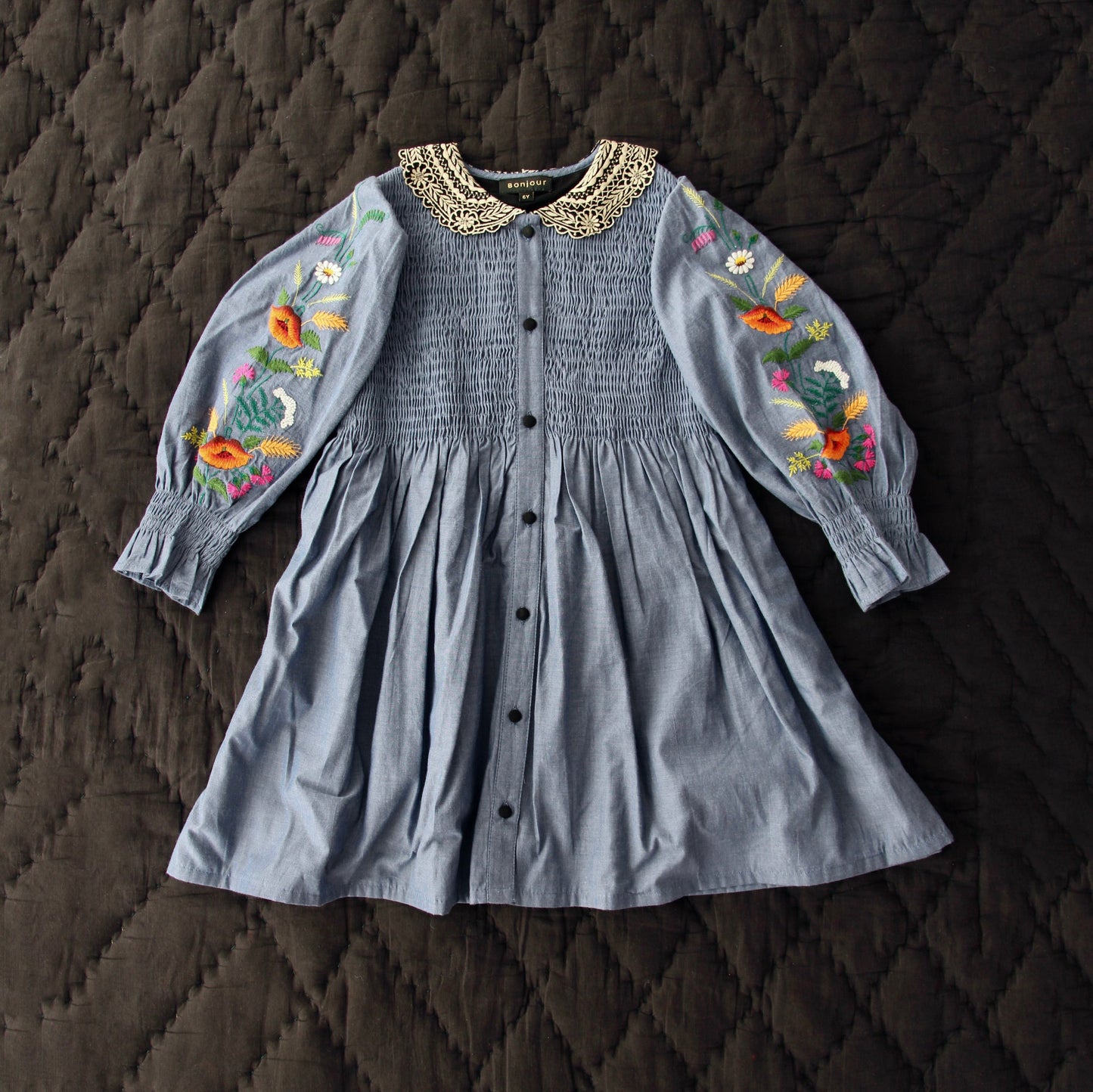 女童蓝色刺绣连衣裙