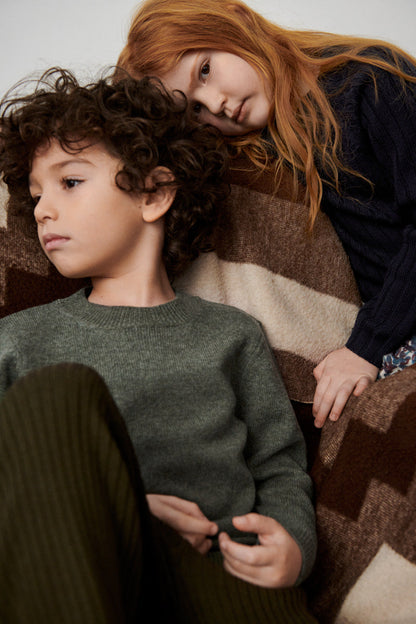 儿童深绿色羊毛背心