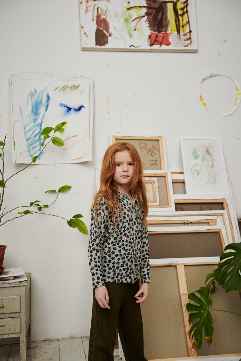 儿童深绿色羊毛背心