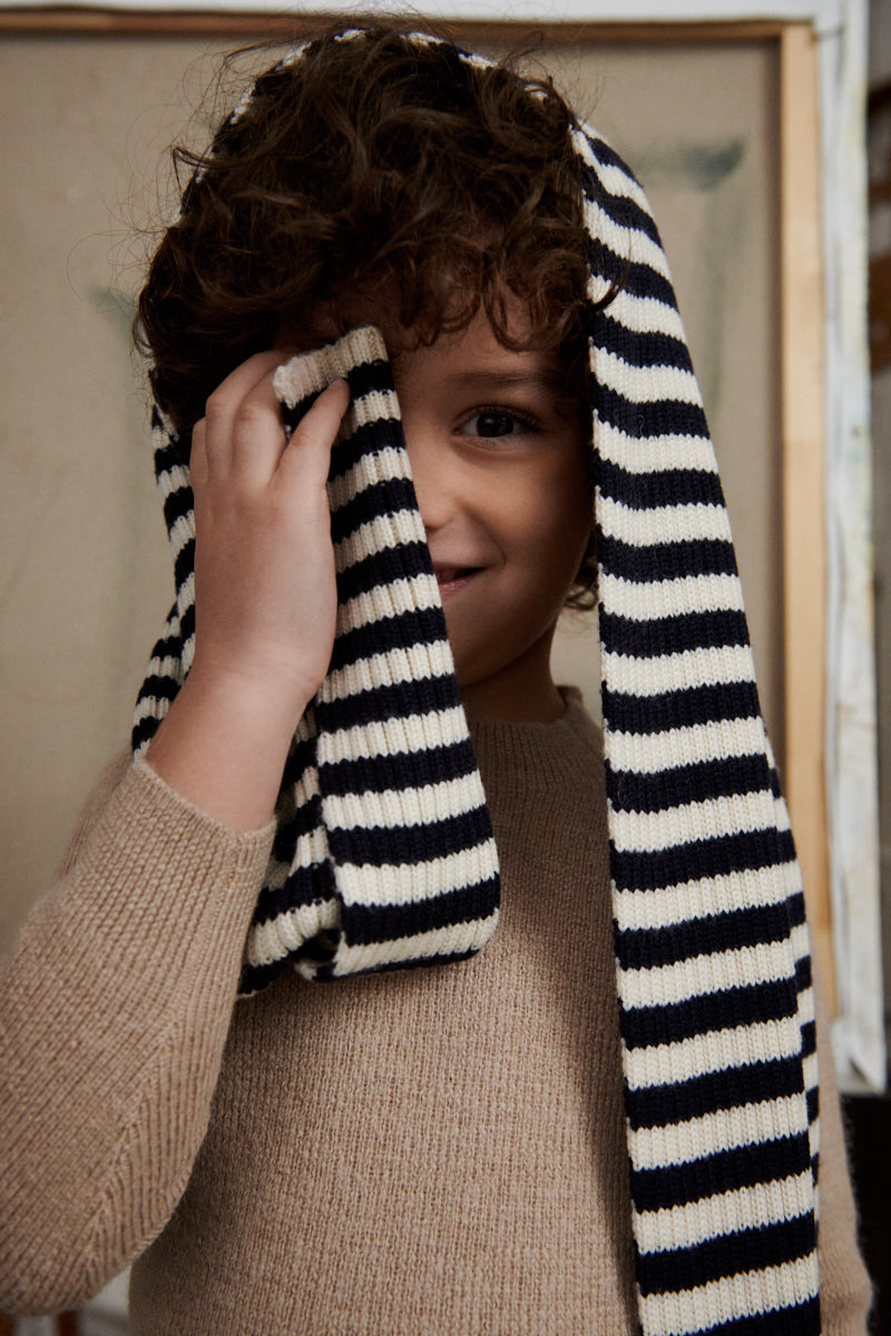 儿童深绿色羊毛背心