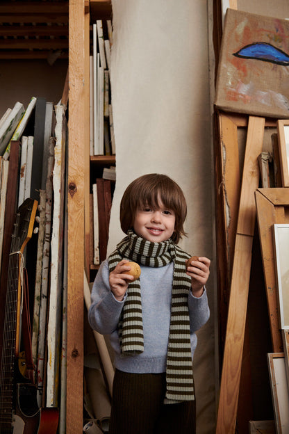 儿童深绿色羊毛背心