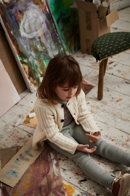 儿童深绿色羊毛背心