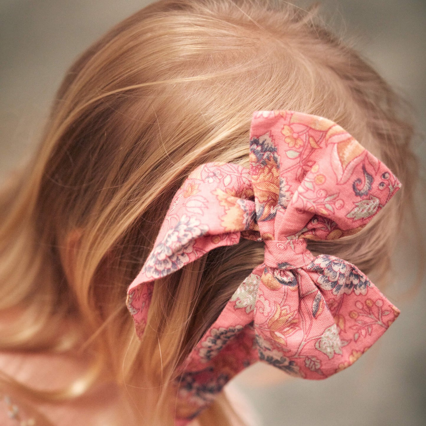 女童粉色碎花发夹