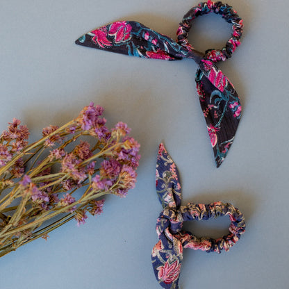 女童蓝色碎花发圈