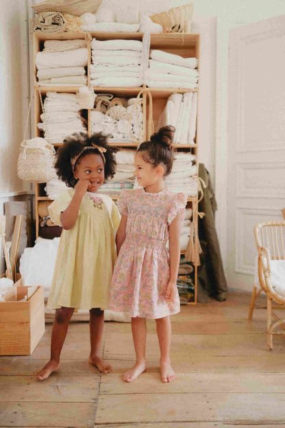 女童粉色碎花棉连衣裙