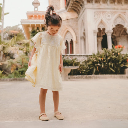 女童黄色刺绣棉连衣裙