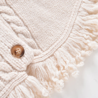 女童白色羊毛针织斗篷