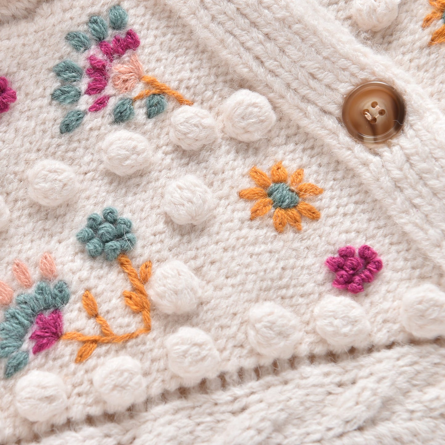 女童白色羊毛针织斗篷