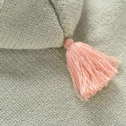 女童浅绿色羊毛针织斗篷