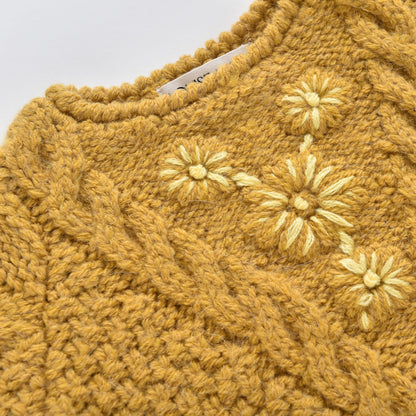 女童黄色针织毛衣