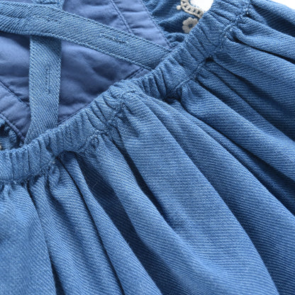 女童蓝色刺绣短裙