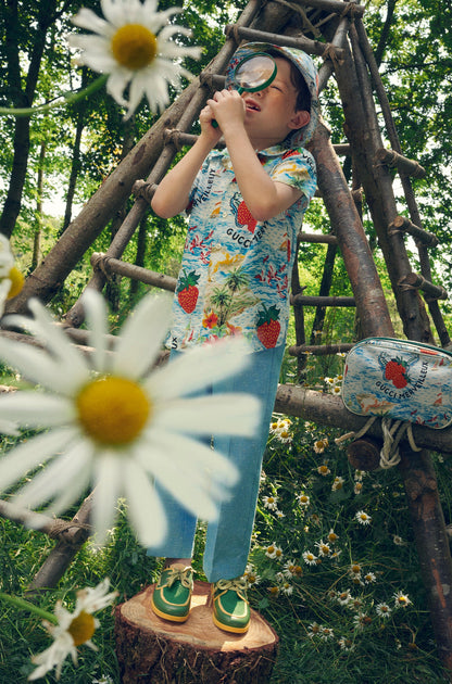 男童蓝色草莓印花衬衫