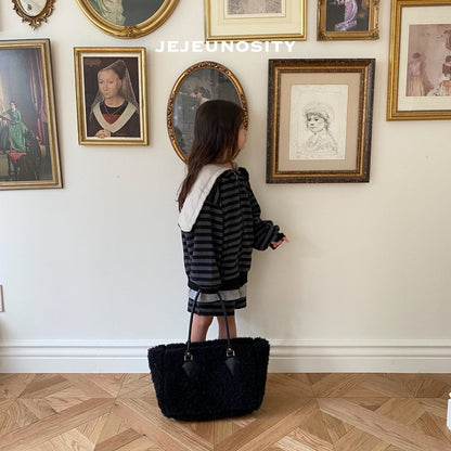 儿童藏青色条纹拉链上衣