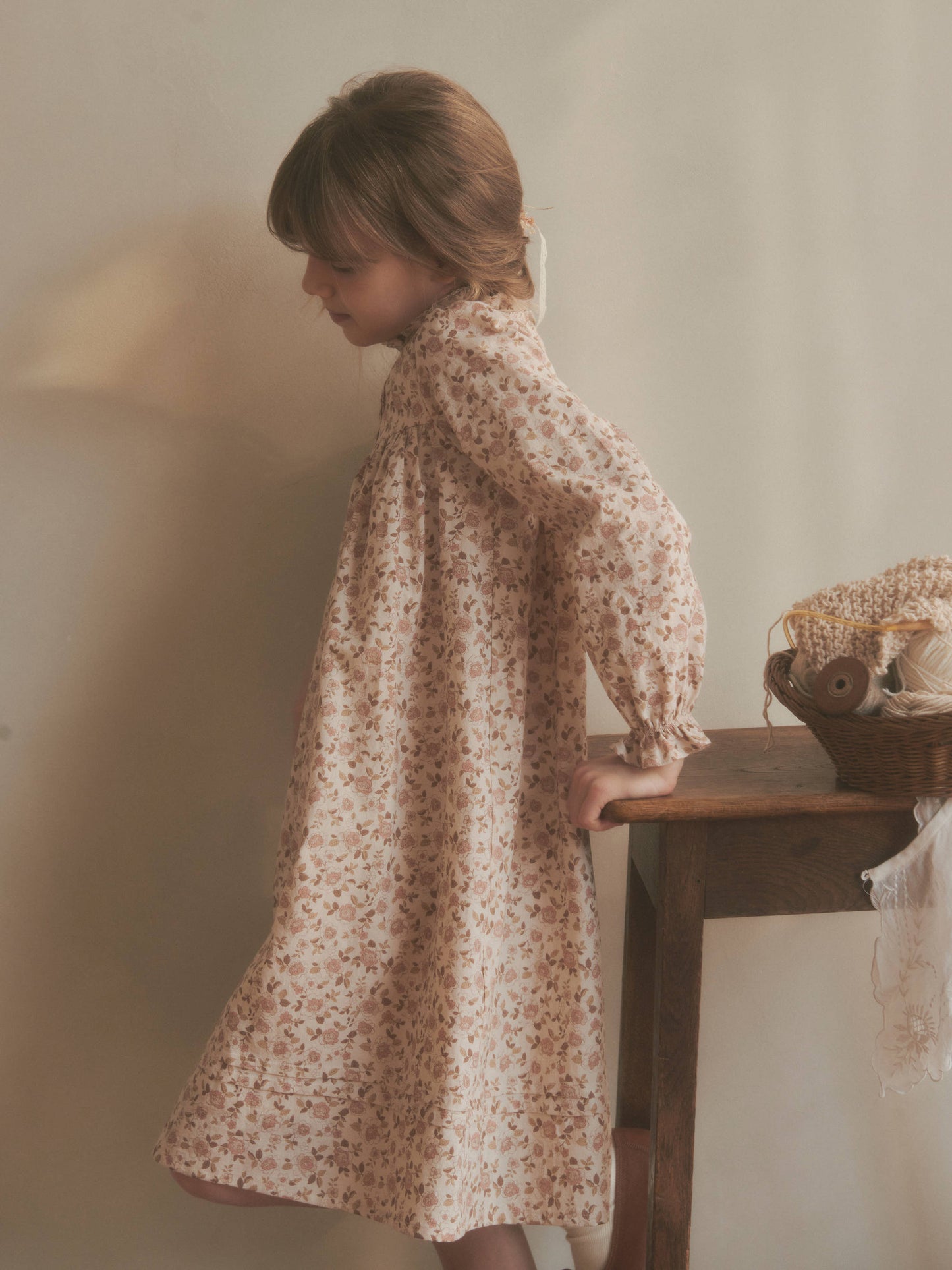 女童粉色碎花棉连衣裙