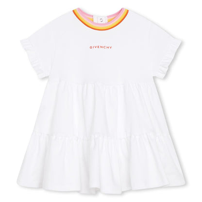 女婴白色连衣裙