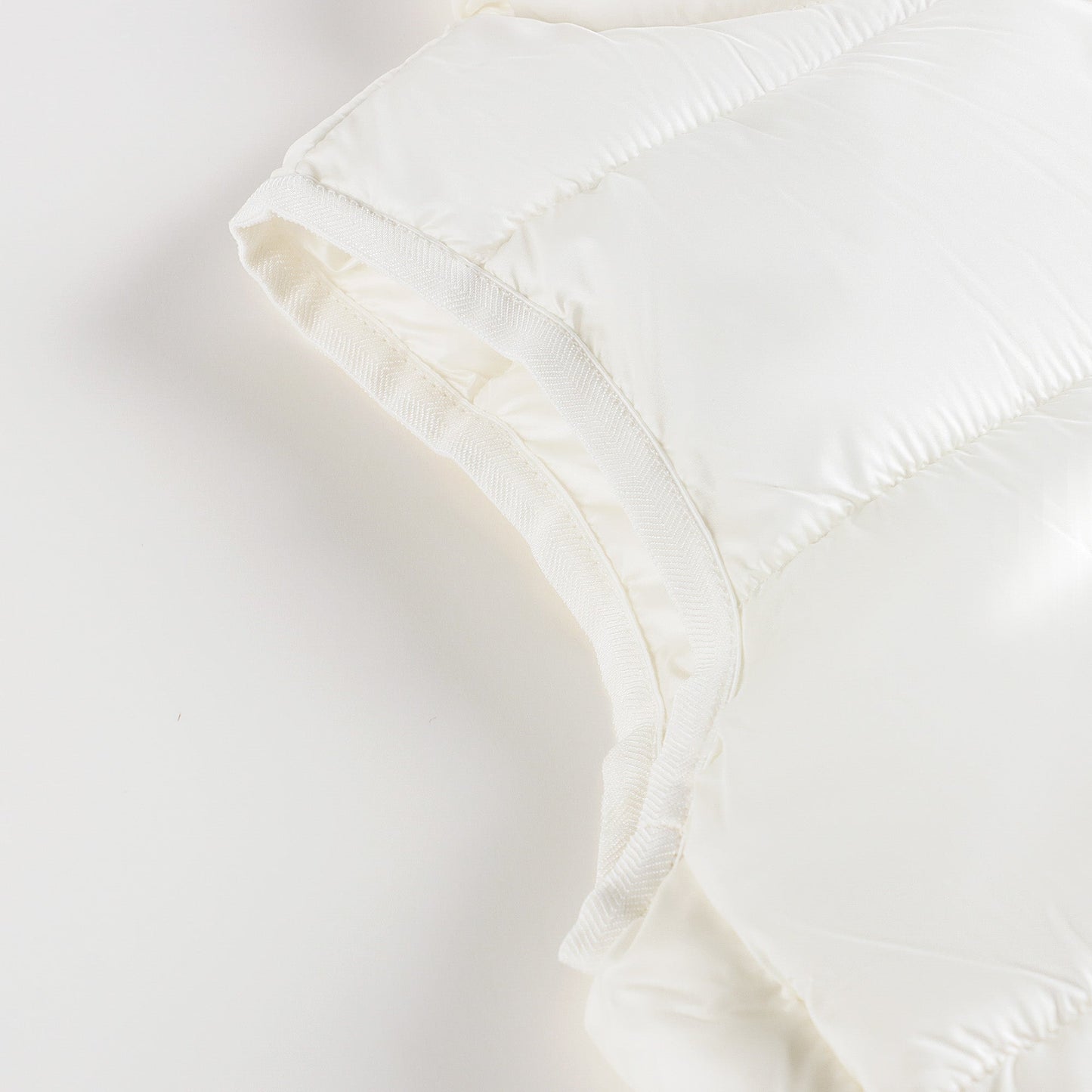 儿童白色棉马甲