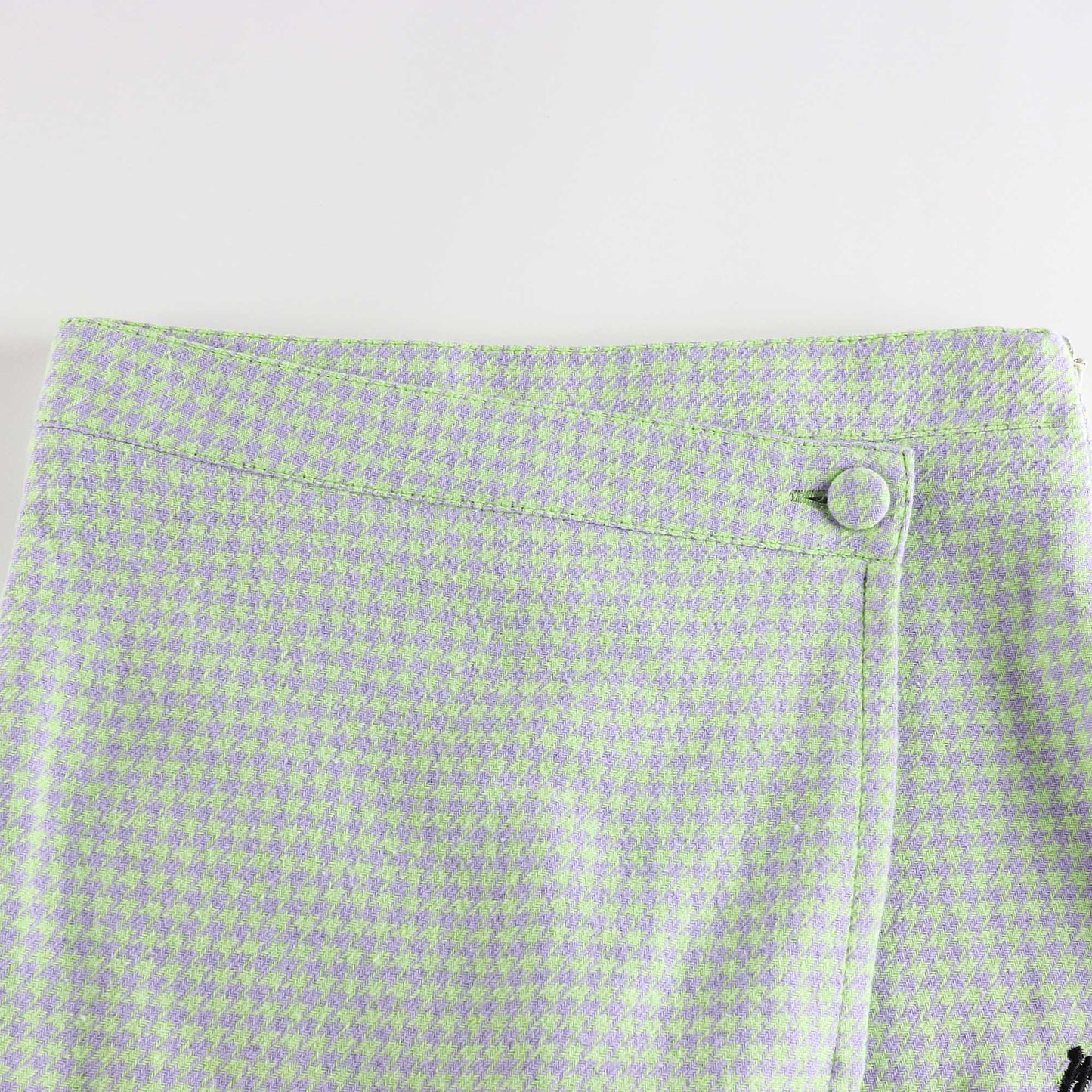 女童绿色格子短裤