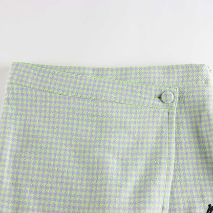 女童绿色格子短裤