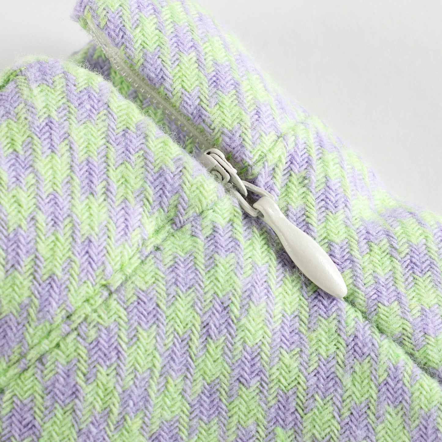 女童绿色格子短裤