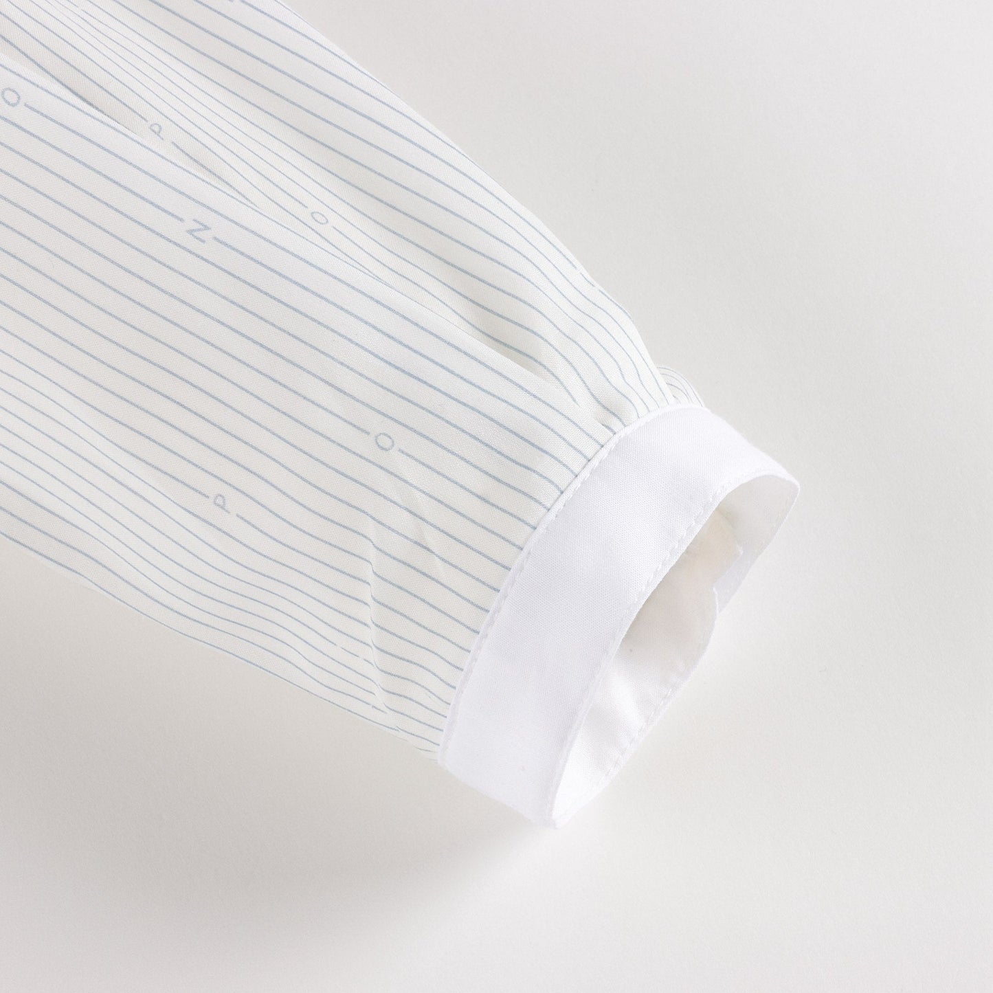 男童蓝色条纹棉衬衫